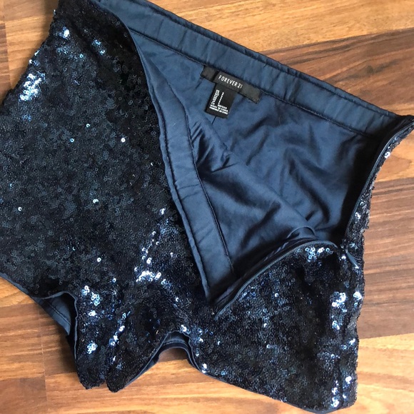 Navy sequin shorts - Picture 3 of 5